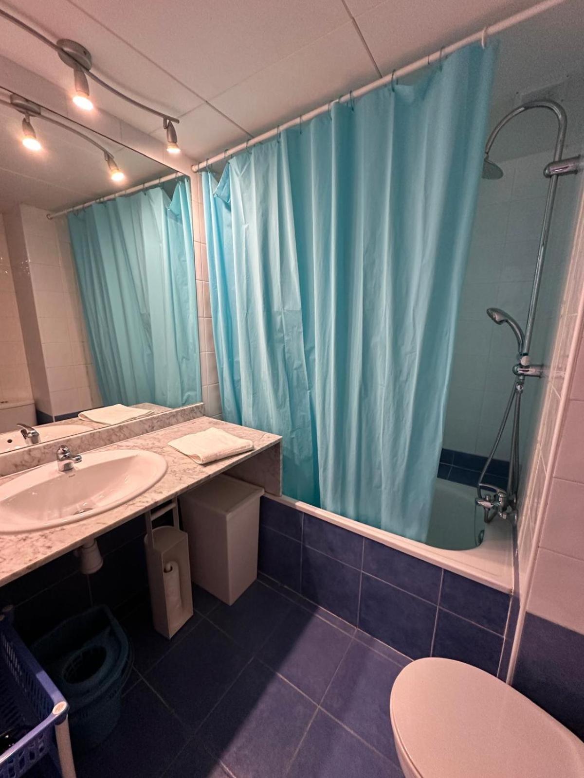 Апартаменти Bonito Piso En Roses Con Piscina Y Parking Av-66 Екстер'єр фото